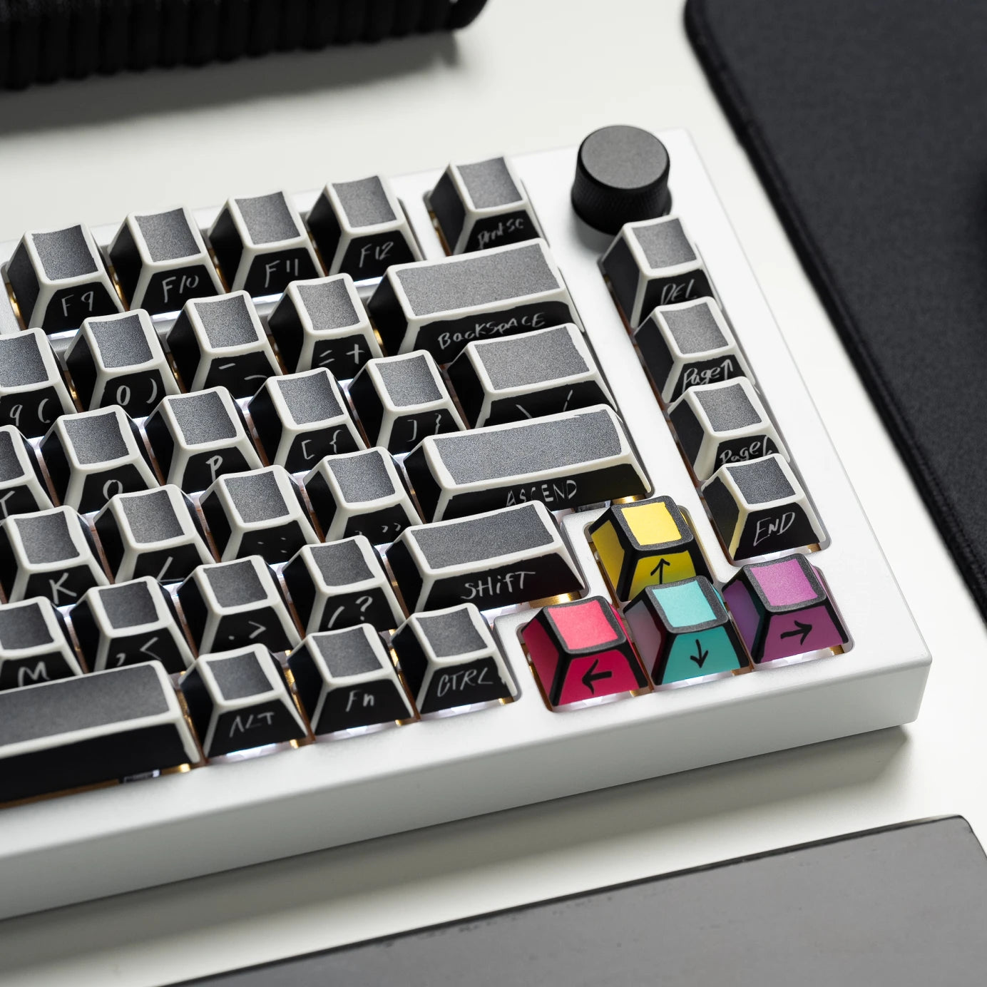 GPBT Sketch keycaps on a GMMK PRO keyboard keyboard with an E-White top frame
